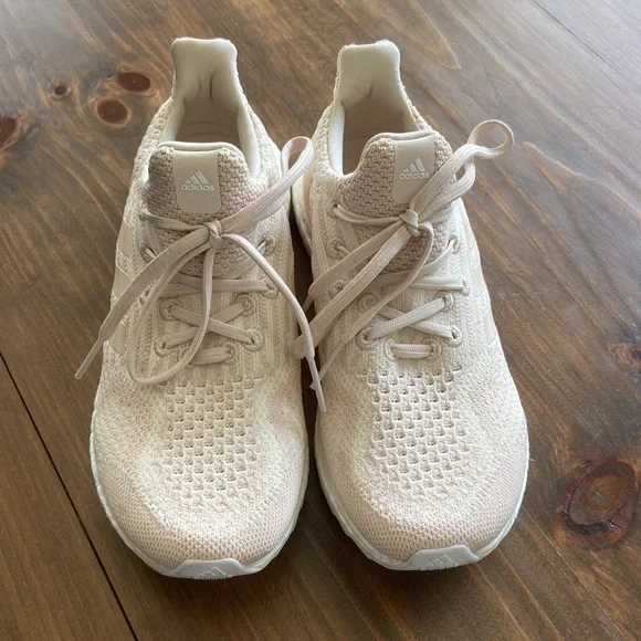 Women’s Adidas Ultraboost DNA Sneakers - Picture 5 of 8